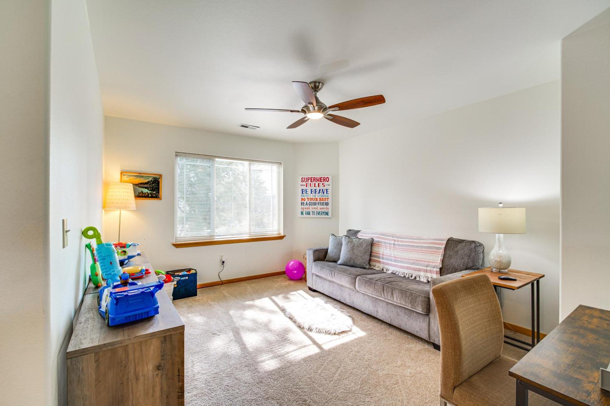 Klamath Falls Getaway With Pool And Hot Tub Access! ภายนอก รูปภาพ