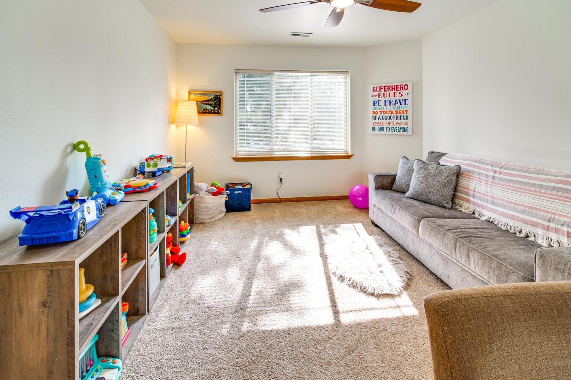 Klamath Falls Getaway With Pool And Hot Tub Access! ภายนอก รูปภาพ